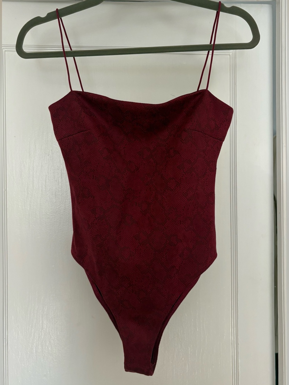 4Si3nna burgundy snakeskin textured bodysuit